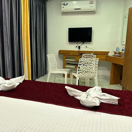 The Elite Beachview Пондичерри Экстерьер фото