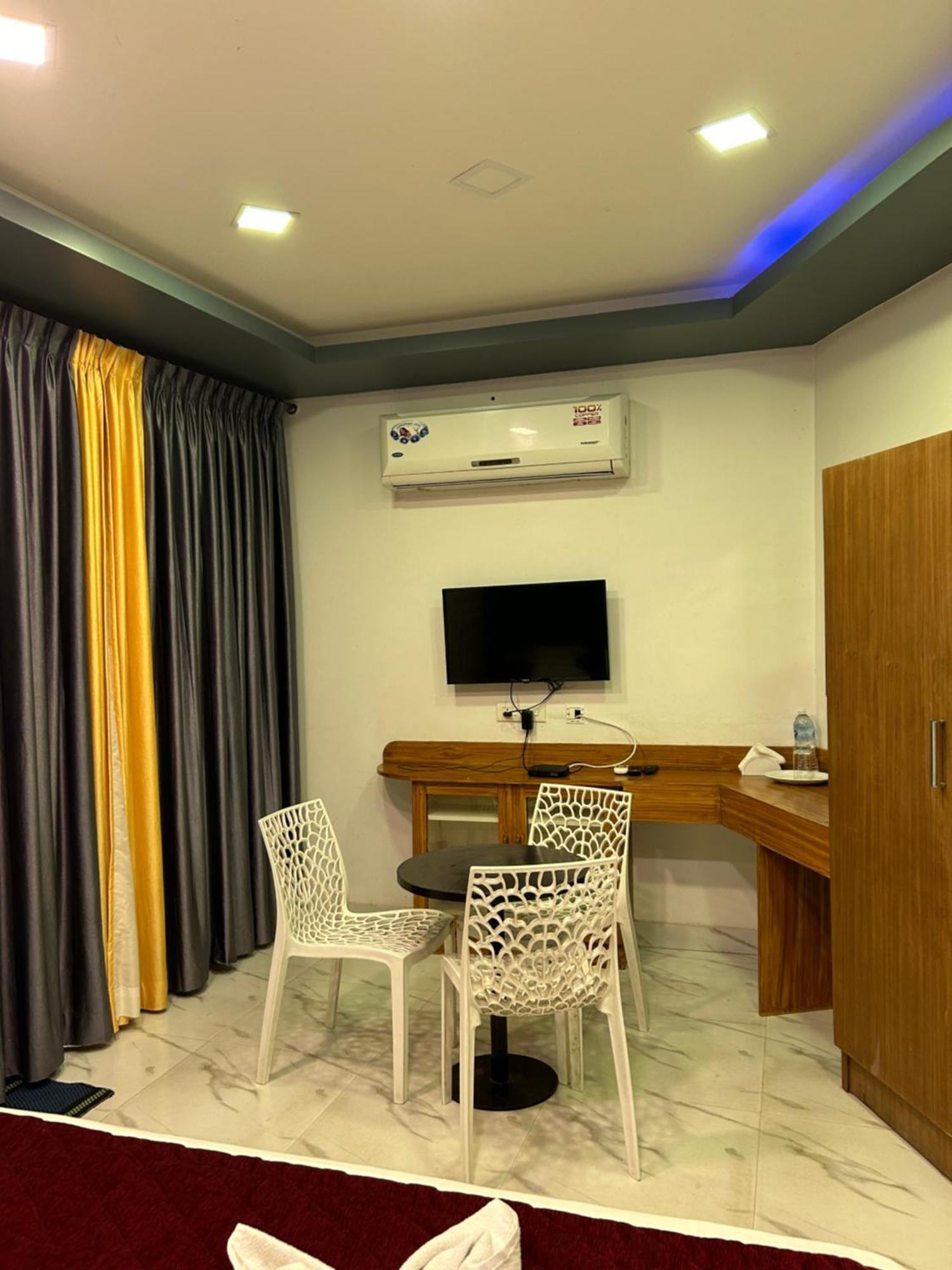 The Elite Beachview Пондичерри Экстерьер фото