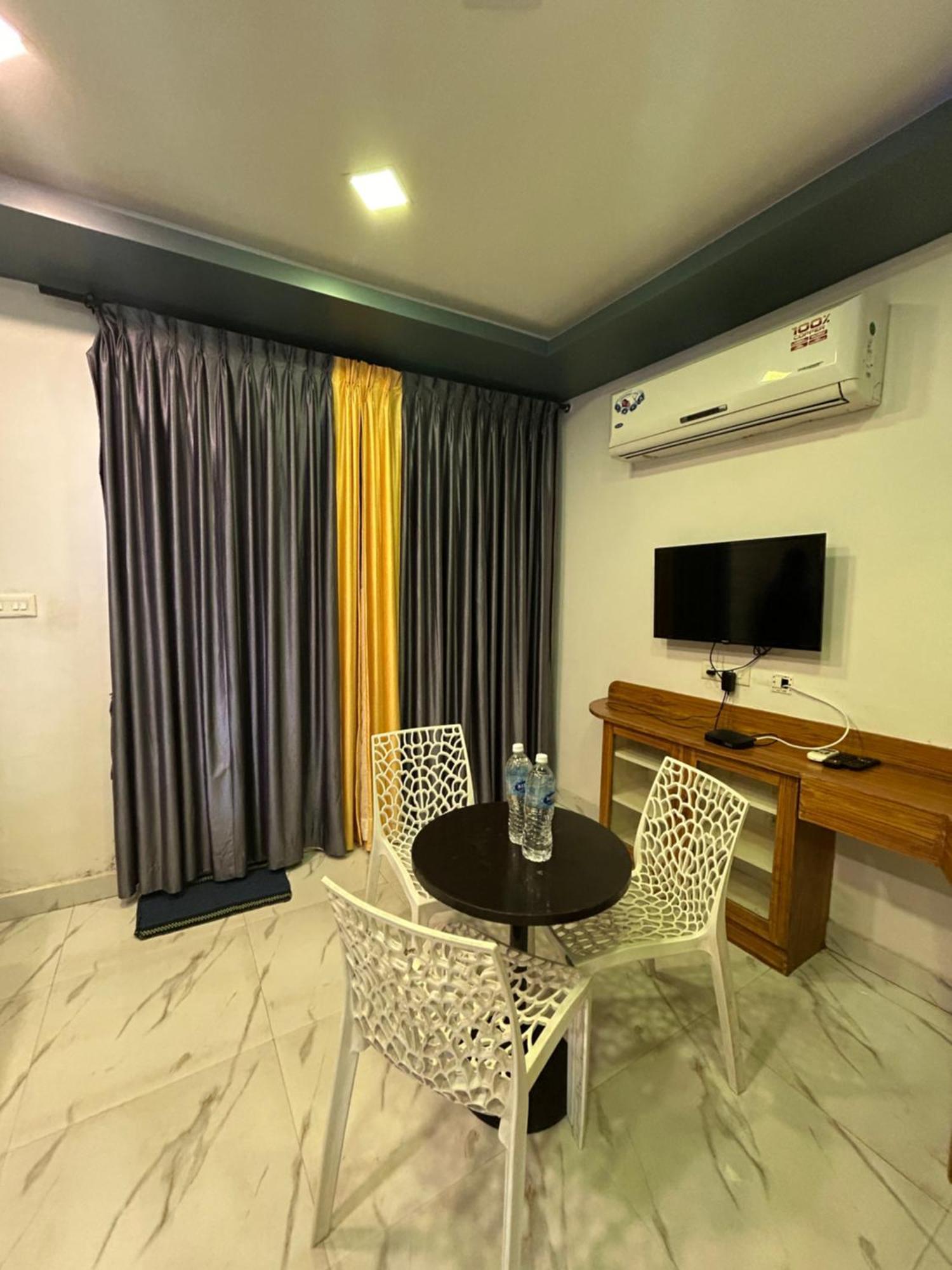 The Elite Beachview Пондичерри Экстерьер фото