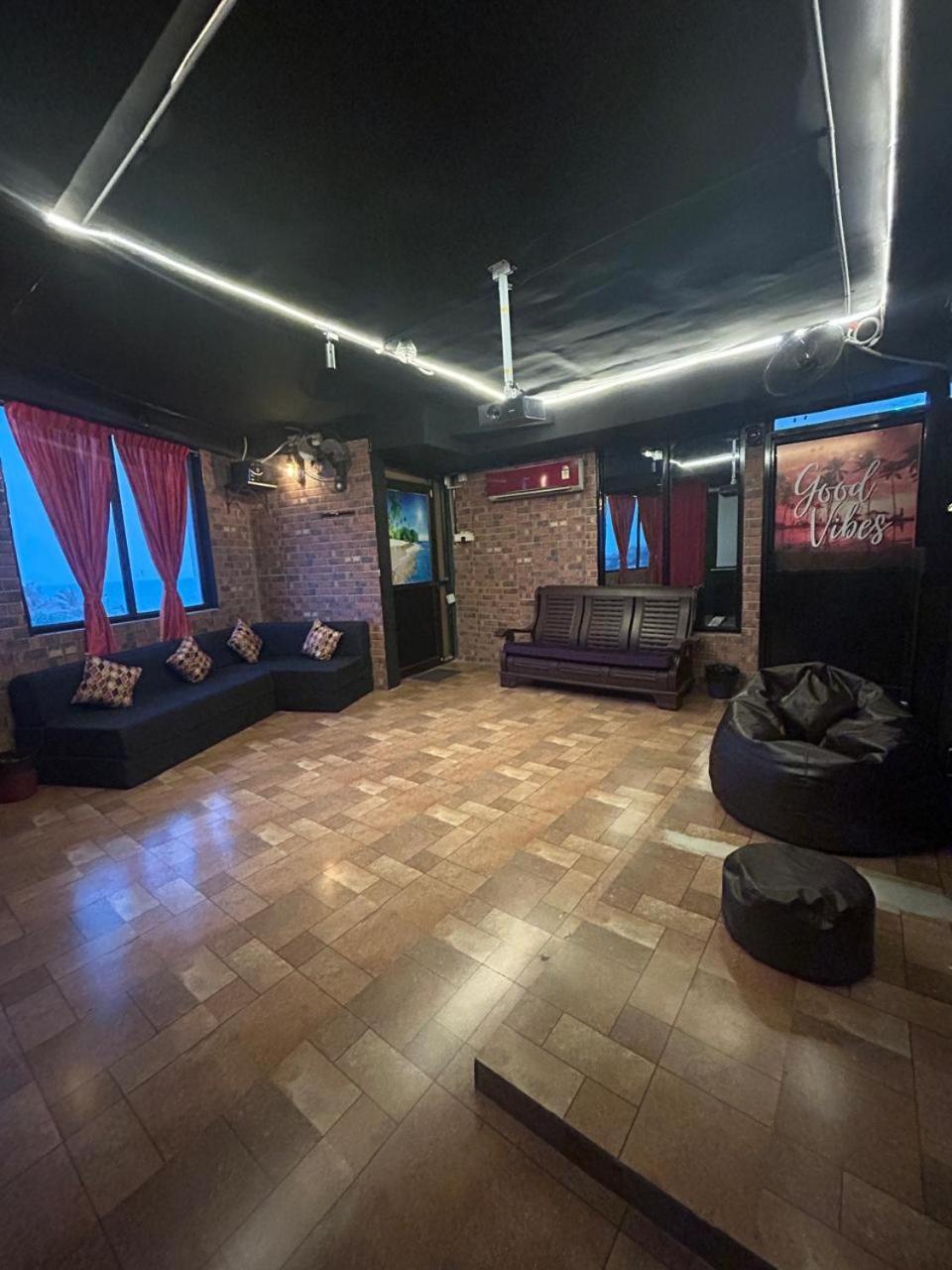 The Elite Beachview Пондичерри Экстерьер фото